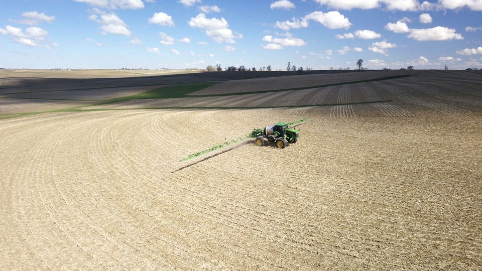 Testament: A New Chapter in Corn and Soybean Weed Control